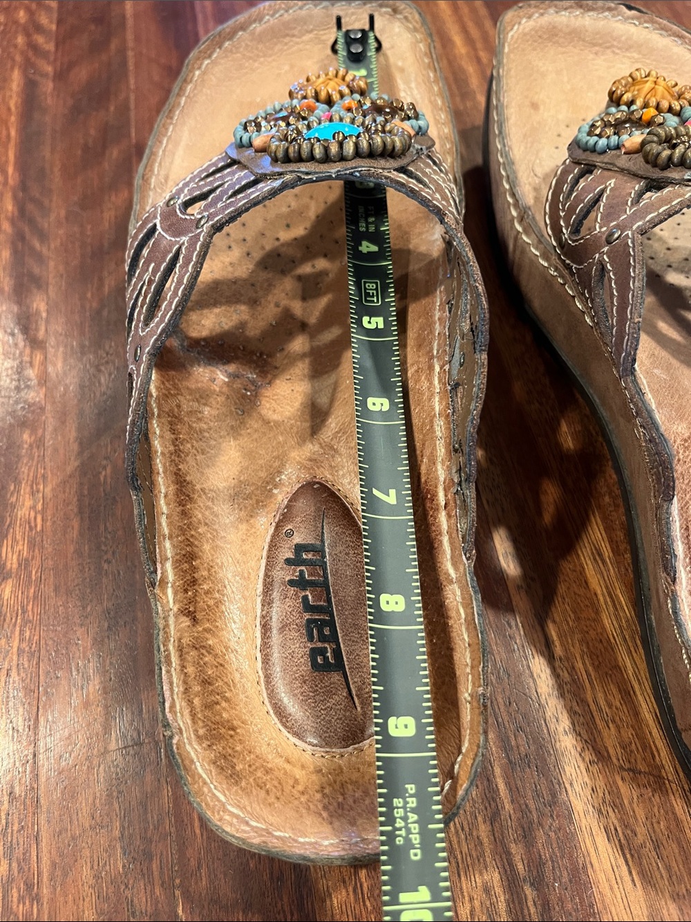 Earth freesia sandals. Size 7.5 b but see comments - Picture 6 of 7